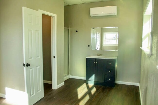 Building Photo - 200 PR-4350