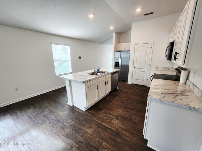 Building Photo - 12707 European Beech Rd