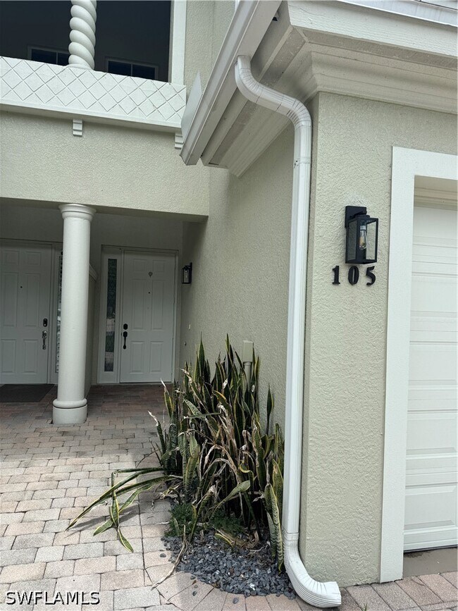 Building Photo - 1410 Mariposa Cir