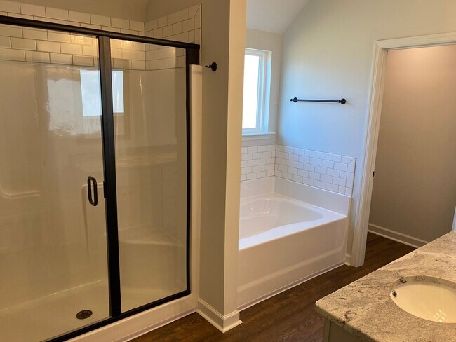 Building Photo - 3632 Kearsley St