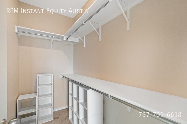 Building Photo - 6300 Carriage Pines Dr