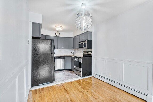 Building Photo - 1138C Farm Rd