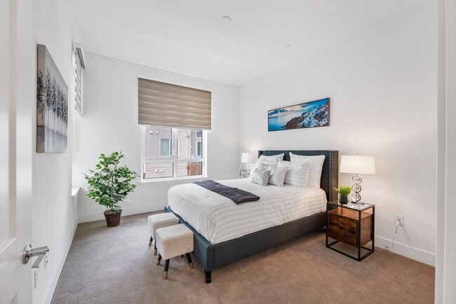 Building Photo - Gorgeous penthouse condo in East Industrial neighborhood – Fremont!