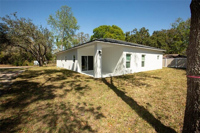 Building Photo - 9445 Eldridge Rd