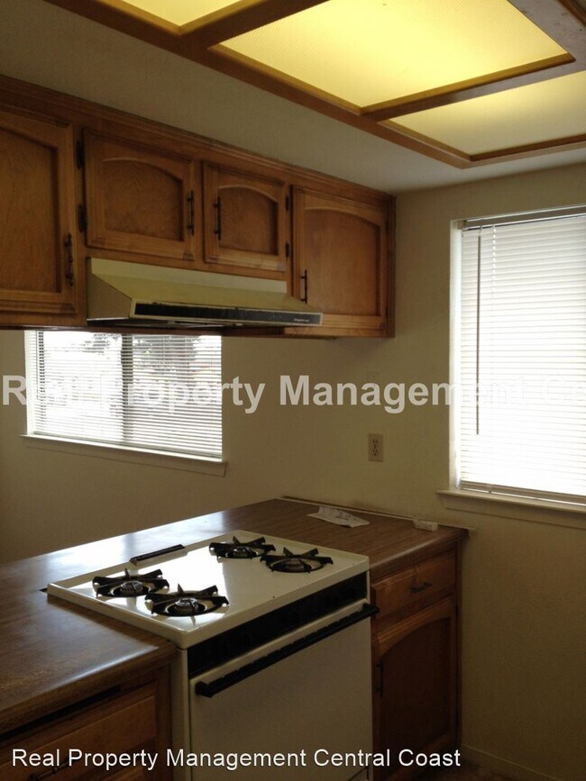 Building Photo - 2 br, 1 bath House - 1068 Baden Ave