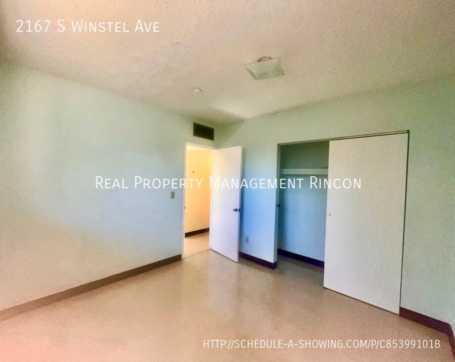 Building Photo - 2167 S Winstel Ave