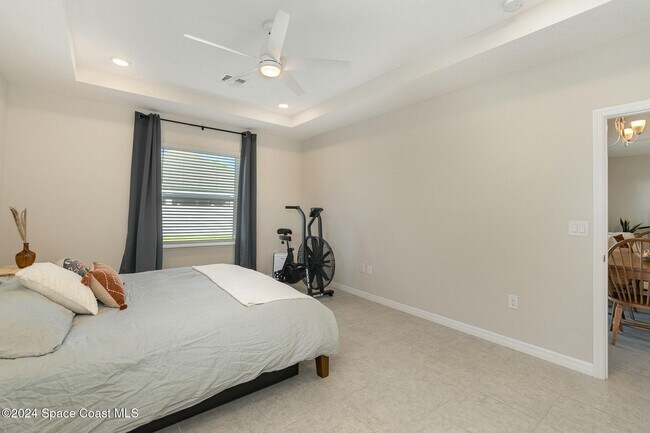 Building Photo - 4832 Shannock Ave