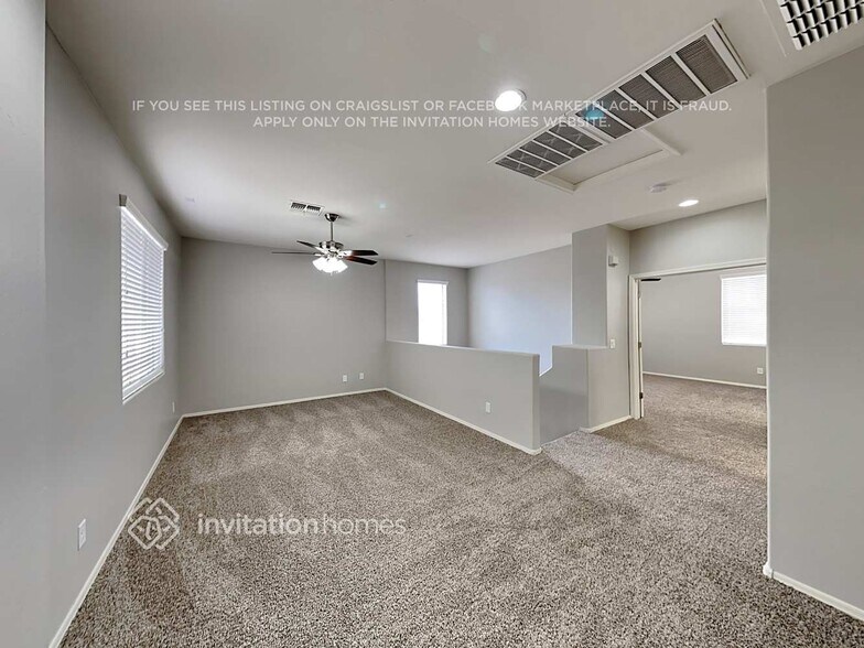 Building Photo - 6369 S Forest Ave