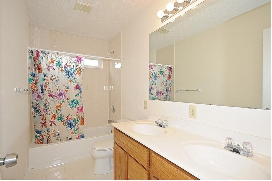 Building Photo - 3821 Brigade Cir