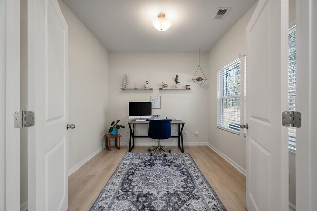 Building Photo - 181 Surfbird Rd