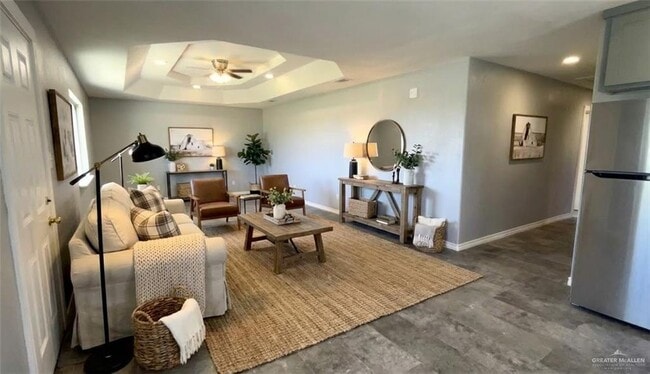 Building Photo - 16 Champion Dr