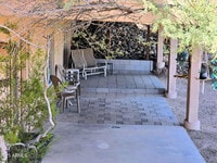 Building Photo - 1290 W Cherokee Ln