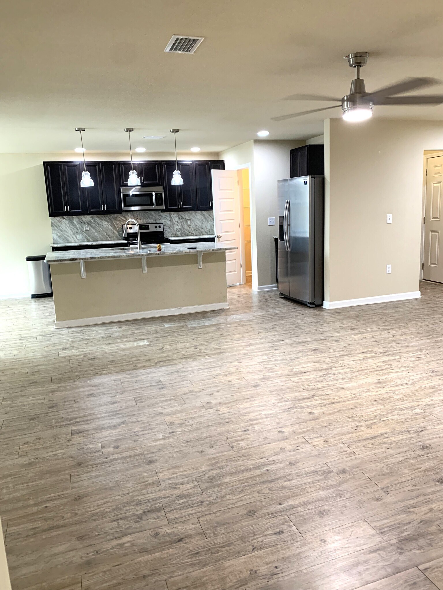 Building Photo - 6950 Crimson Ln