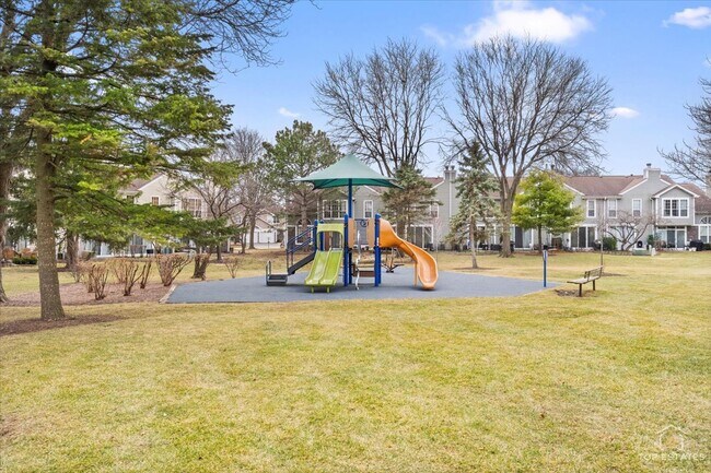 Building Photo - 1260 Cranbrook Dr