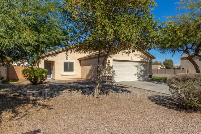 Building Photo - 4136 E Sierrita Rd