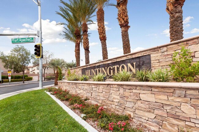 Building Photo - Remodeled Corner Lot with Mountain Views!