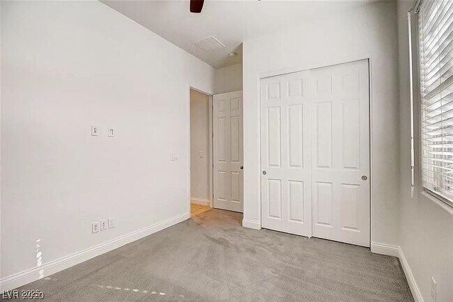 Building Photo - 5374 Tierra Faith Ave