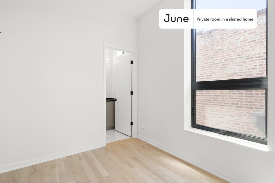 Primary Photo - Private bedroom in 4 bed/3 bath Home