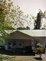 Building Photo - 213 S Eastern St