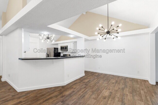 Building Photo - 6 English Saddle Ct