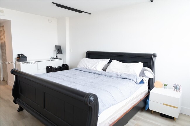 Building Photo - 13155 Ixora Ct