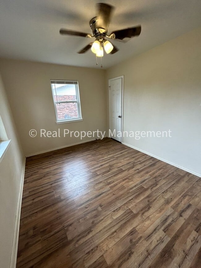 Building Photo - 7406 Cypress Ave