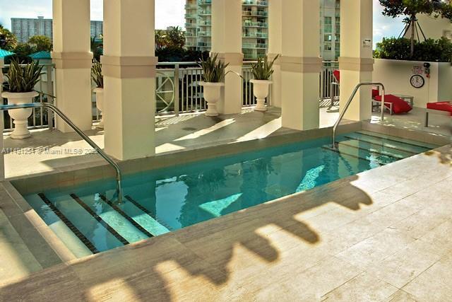 Building Photo - 150 Sunny Isles Blvd