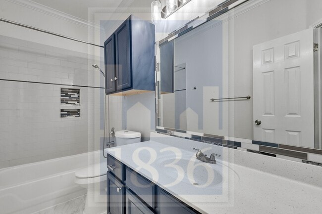 Building Photo - 1204 Thackeray Ln