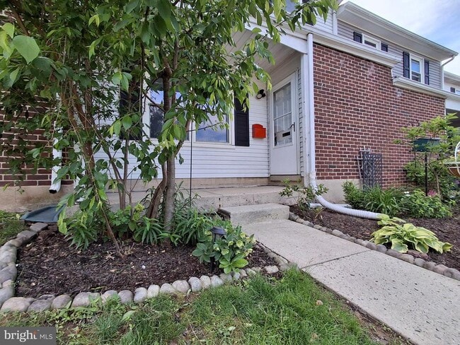 Building Photo - 54 Reliance Ct