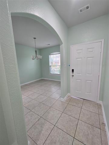 Building Photo - 235 Magnolia Dr