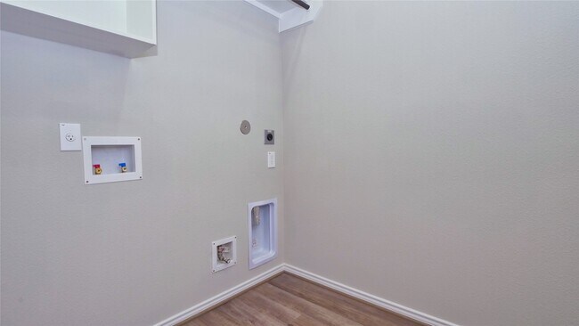 Building Photo - 7343 Mount Greylock Lp