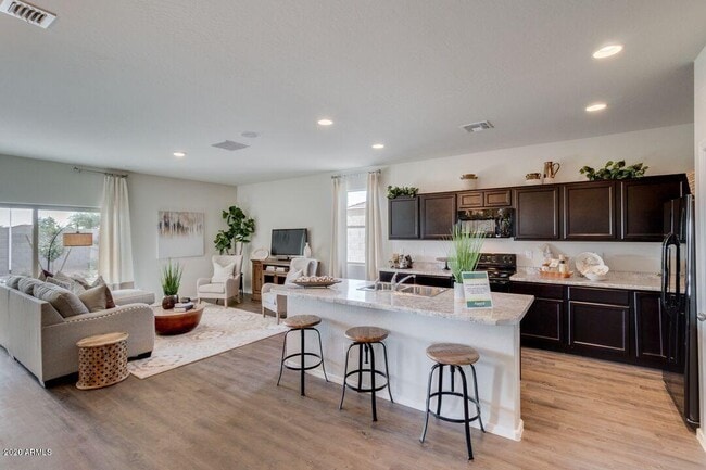 Building Photo - 31044 W Weldon Ave