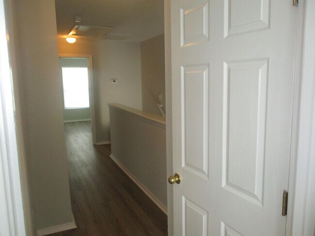 Building Photo - 157 Olde Towne Way