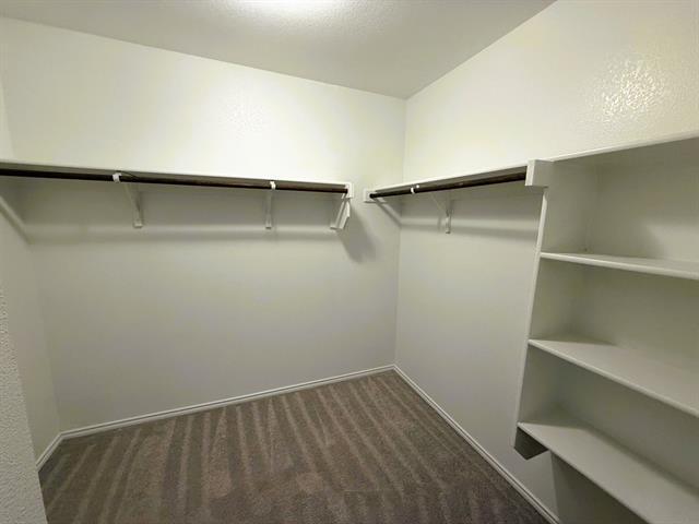 Building Photo - 472 Lake Erie Dr