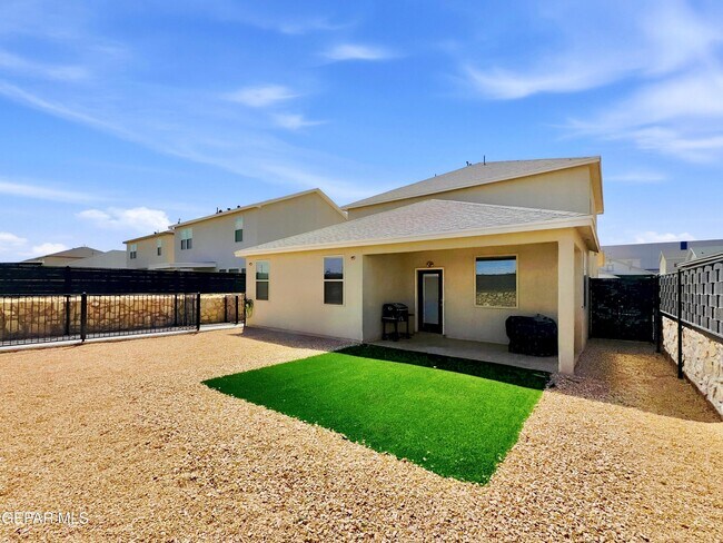 Building Photo - 1664 Sam Dominguez