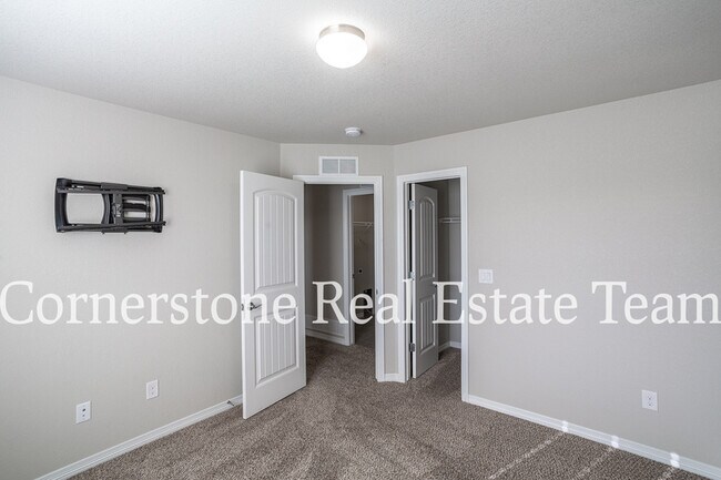Building Photo - 10758 Saco Dr