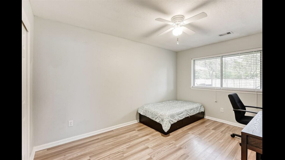 Building Photo - 21606 Glenbranch Dr