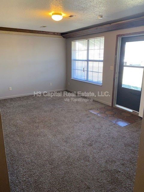 Building Photo - 2 Georgetown Dr