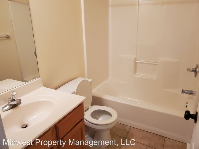 Building Photo - 4 br, 3 bath House - 6191 N Gregory Dr