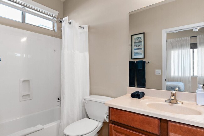 Building Photo - 4123 S Adelle