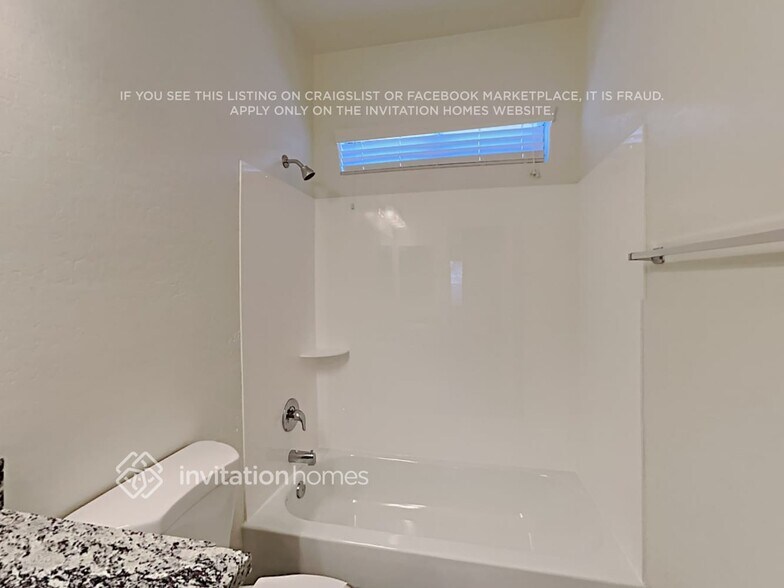 Building Photo - 2623 W Fawn Dr