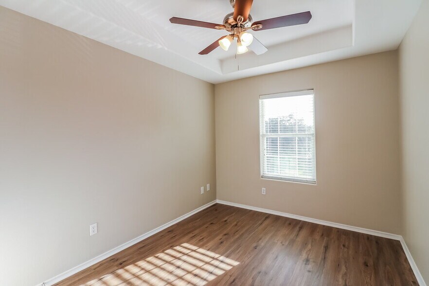 Building Photo - 5505 Rio Sabinas St