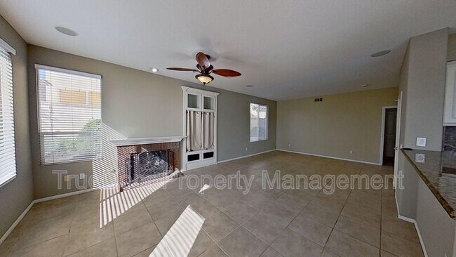 Building Photo - 2161 Middlecoff Ct