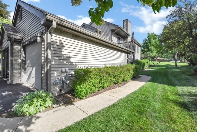 Building Photo - 329 Grissom Ct