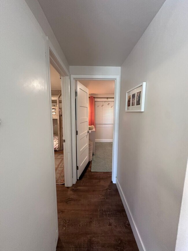 Building Photo - Open Floor Plan in this Stunning 3 bedroom 2 bath home in Imperial Beach!