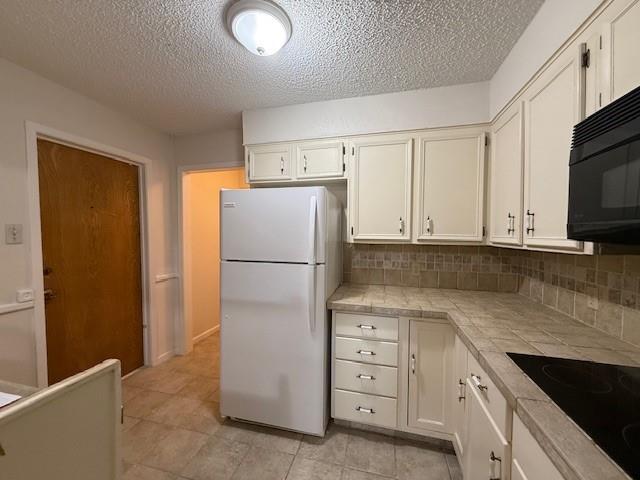 Building Photo - 2525 Edgemont Dr