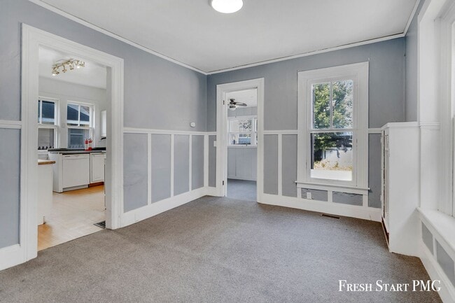 Building Photo - Charming 5-Bedroom Home in the Heart of Ka...