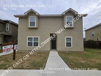 Building Photo - **MOVE-IN SPECIAL** Beautiful 3 Bedroom/2....