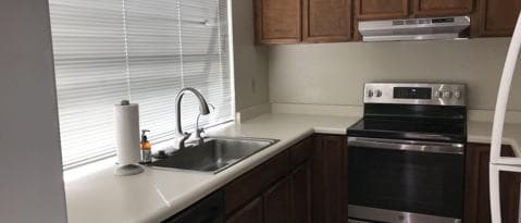 Building Photo - 1602 Somerset Pl