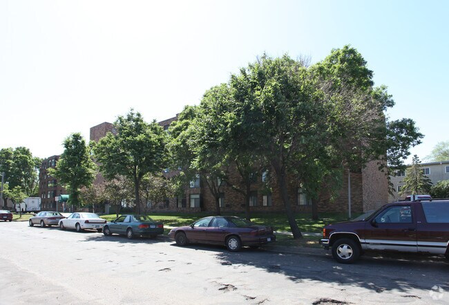Building Photo - Seward Square Apartments